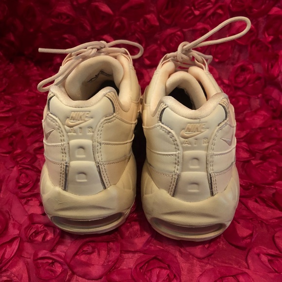Nike Air Max 95 LX Womens - Picture 6 of 8